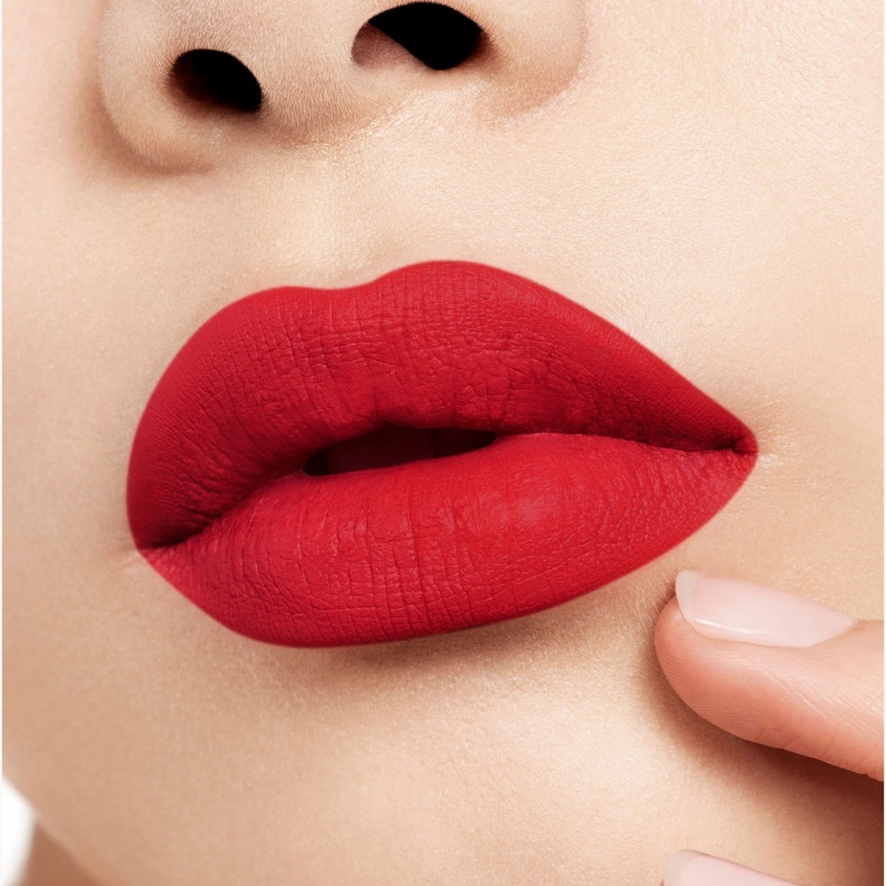 Rouge Dior - Limited Edition
Couture Color Lipstick - Velvet Finish - Picture 2 of 3